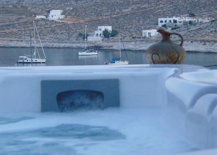 Amo Folegandros * Καραβοστάσι