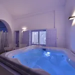 Amo Folegandros Apartment