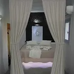 Amo Folegandros Apartman Karavosztászisz