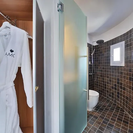 Amo Folegandros Apartment *