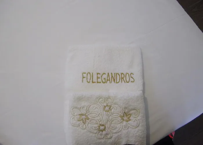 Amo Folegandros Karavostasis (Folegandros)