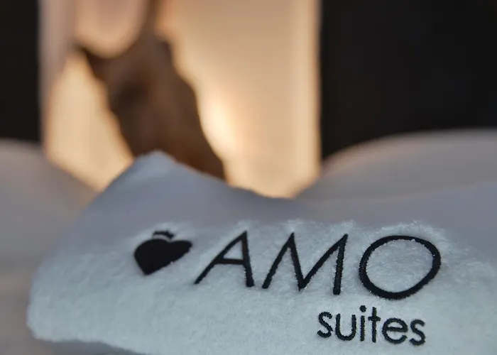 Amo Folegandros * Karavostasis (Folegandros)