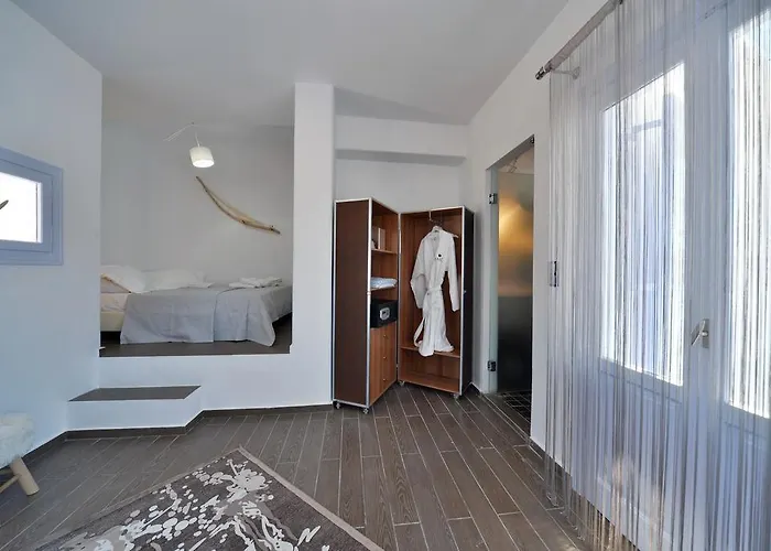 Apartment Amo Folegandros