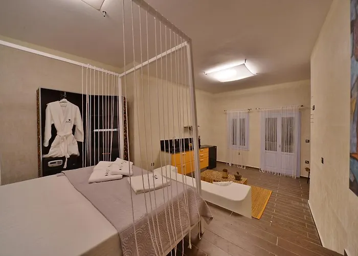 Amo Folegandros Karavostasis (Folegandros)