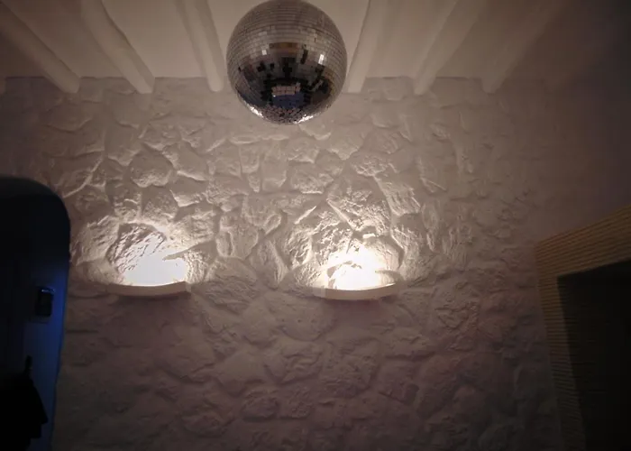 Amo Folegandros * Karavostasis (Folegandros)